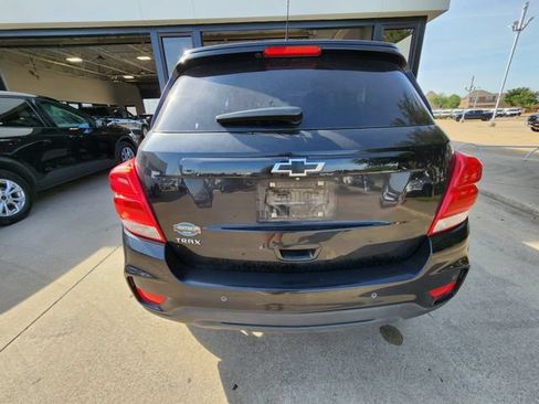 Used 2021 Chevrolet Trax LT w/ Driver Confidence Package FWD image 5