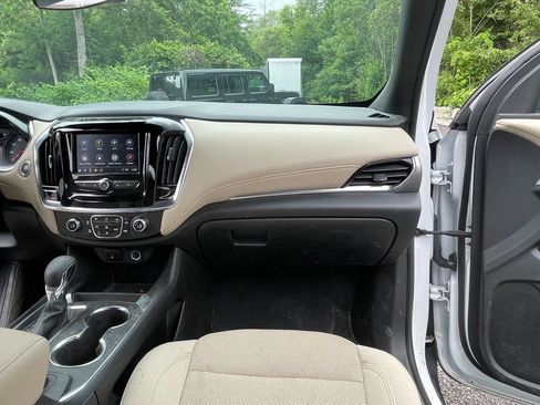 Used 2023 Chevrolet Traverse LS AWD/4WD image 26