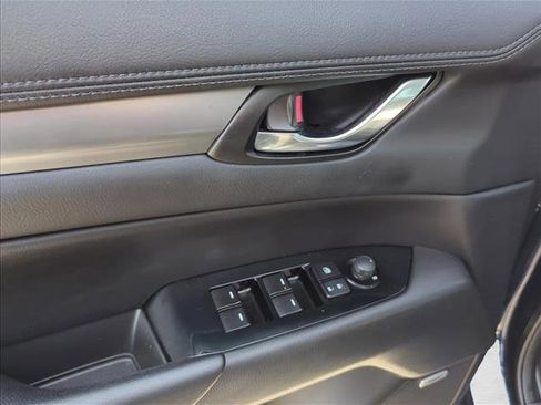 Used 2018 MAZDA CX-5 Touring w/ Preferred Equipment Package FWD image 9