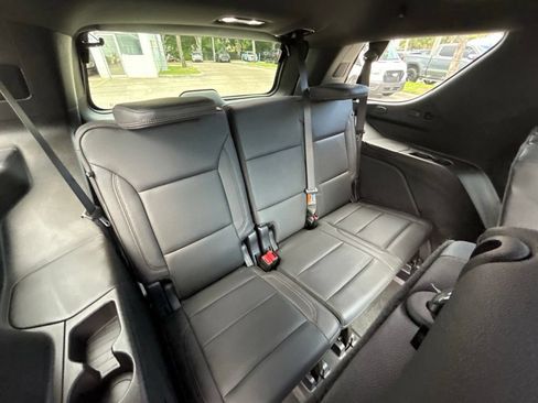 Used 2025 Chevrolet Tahoe High Country AWD/4WD image 33