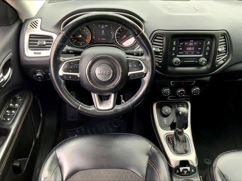 Used 2017 Jeep Compass Latitude image 5