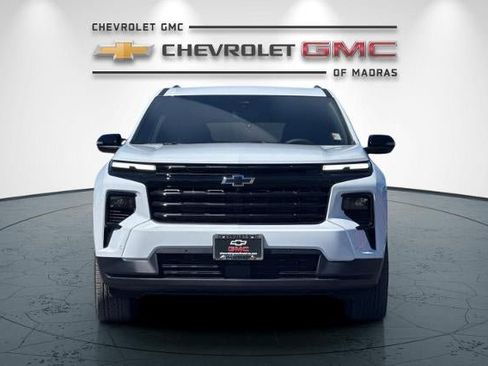 New 2026 Chevrolet Traverse LT w/ Enhanced Driving Package AWD/4WD image 8