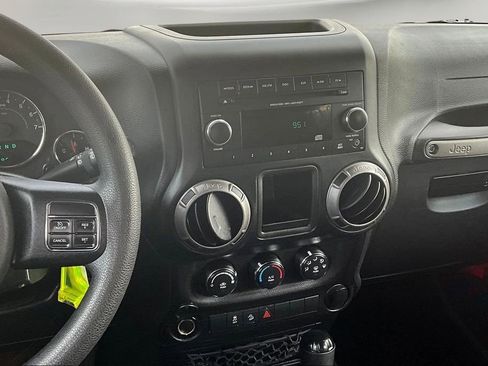 Used 2018 Jeep Wrangler Unlimited Sport w/ LED Lighting Group image 11