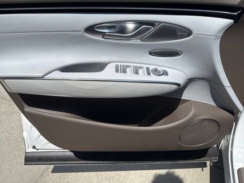 Certified 2026 Genesis GV70 2.5T Advanced AWD/4WD image 10