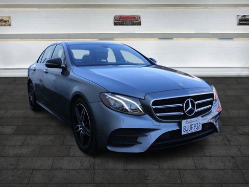 Used 2019 Mercedes-Benz E 300 image 1