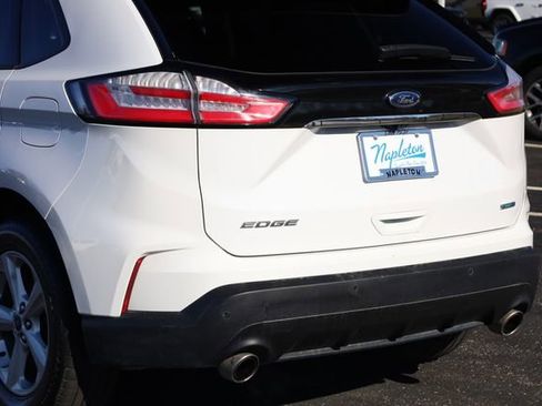 Used 2020 Ford Edge SE image 7