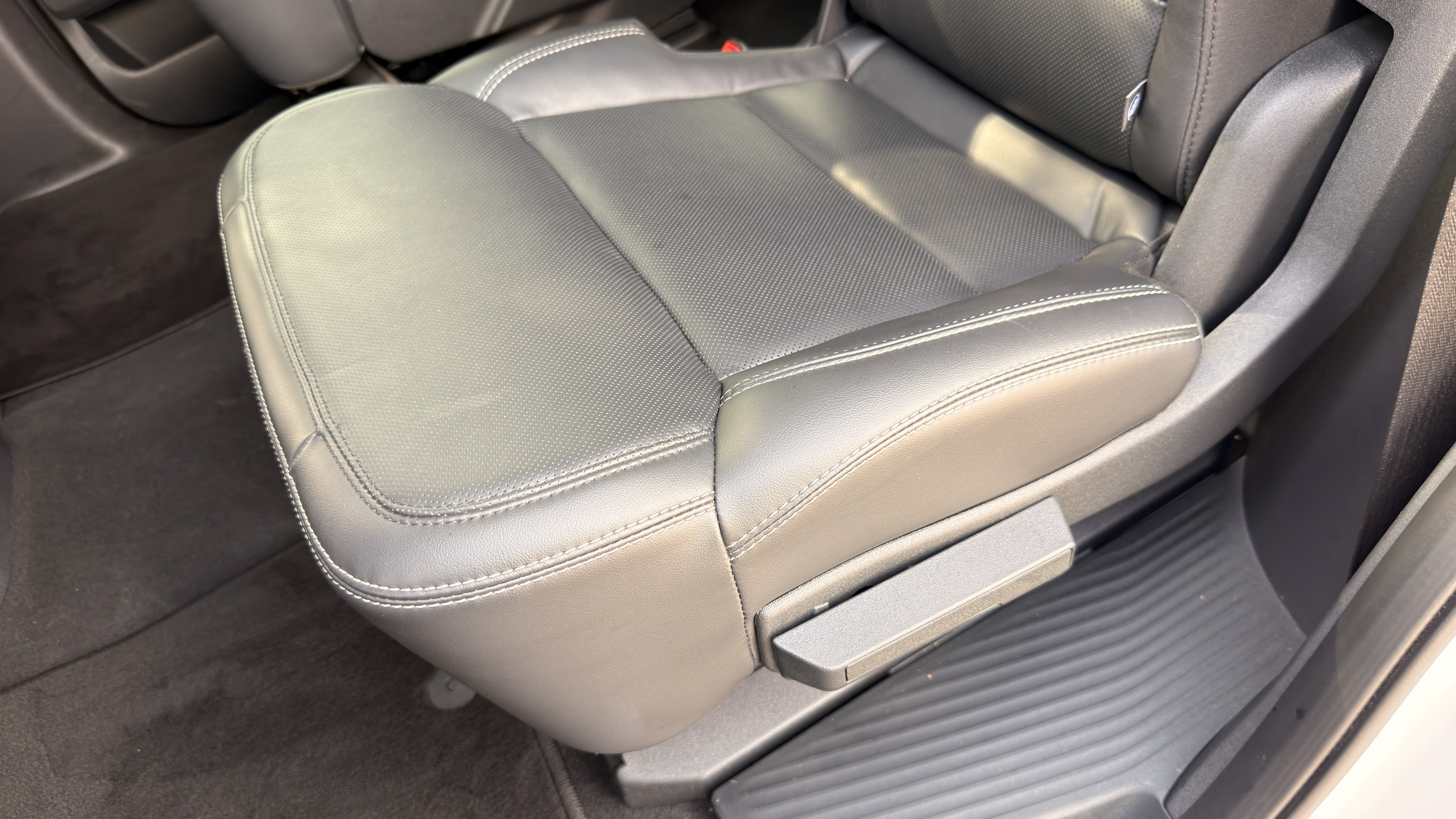 Used 2025 Ford Expedition Platinum AWD/4WD image 78