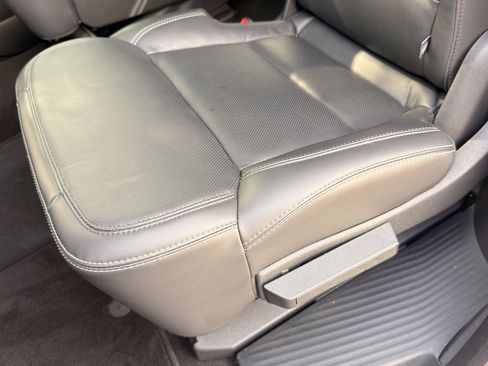 Used 2025 Ford Expedition Platinum AWD/4WD image 78