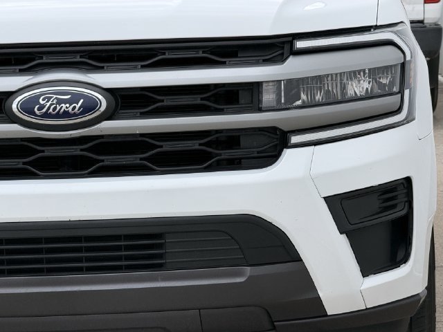 Used 2024 Ford Expedition XLT RWD image 8
