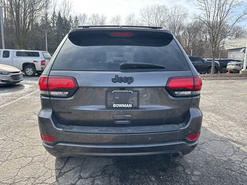 Used 2021 Jeep Grand Cherokee Laredo X image 4