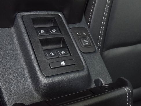 Used 2025 Ford Bronco Badlands AWD/4WD image 33