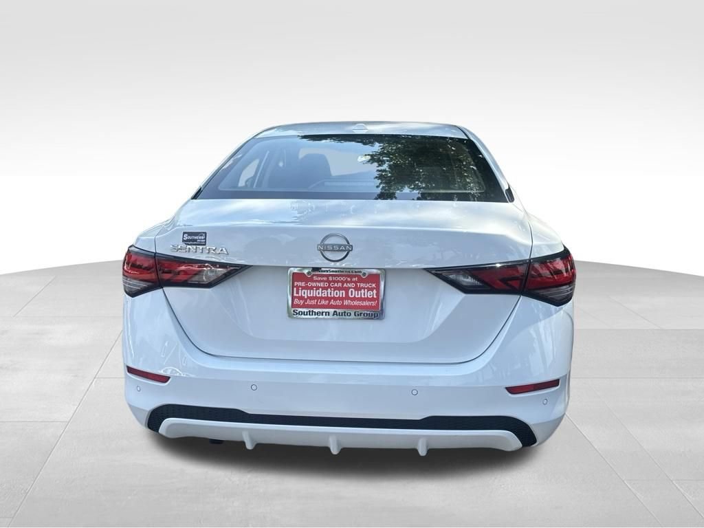Used 2025 Nissan Sentra SV FWD image 11
