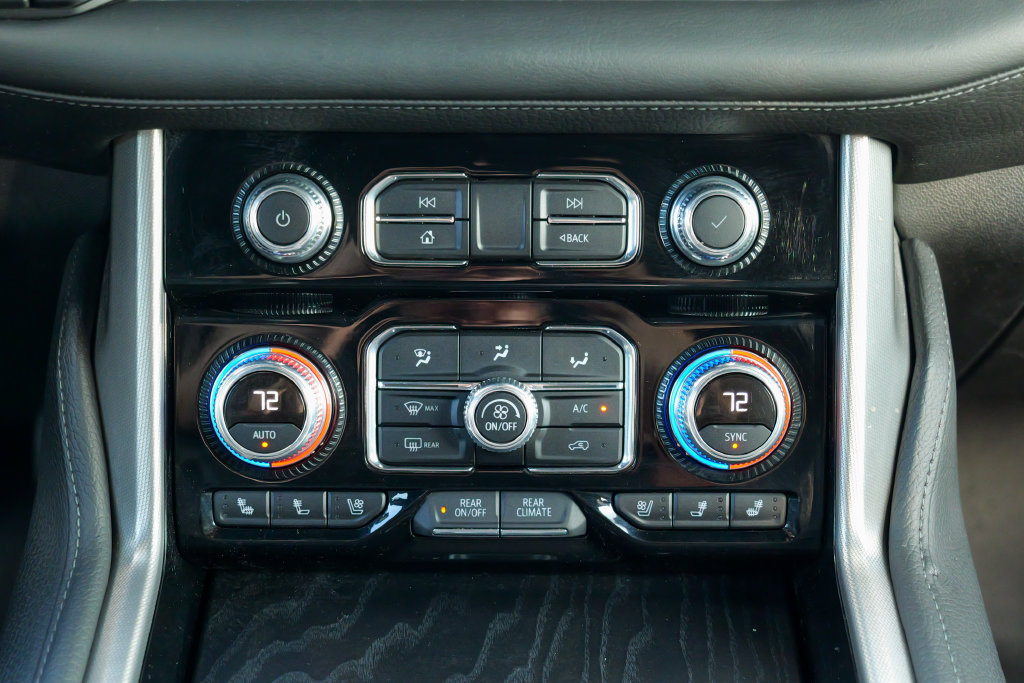 Used 2022 GMC Yukon XL Denali AWD/4WD image 51