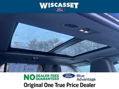 Certified 2022 Ford Explorer Limited w/ Limited Technology Package image 11