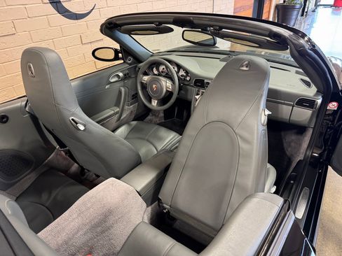 Used 2006 Porsche 911 Carrera S image 33