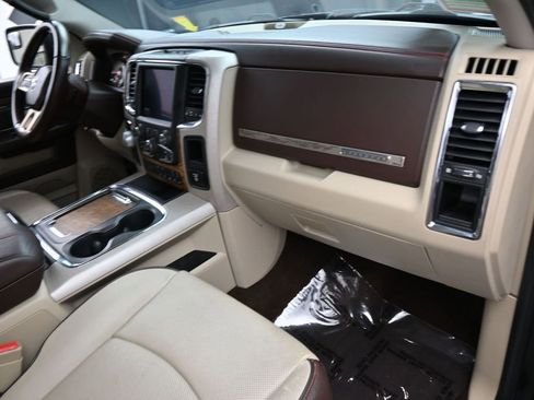 Used 2018 RAM 1500 Laramie Longhorn w/ Longhorn Southfork Package RWD image 41