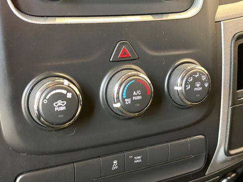 Used 2013 RAM 1500 Express AWD/4WD image 18
