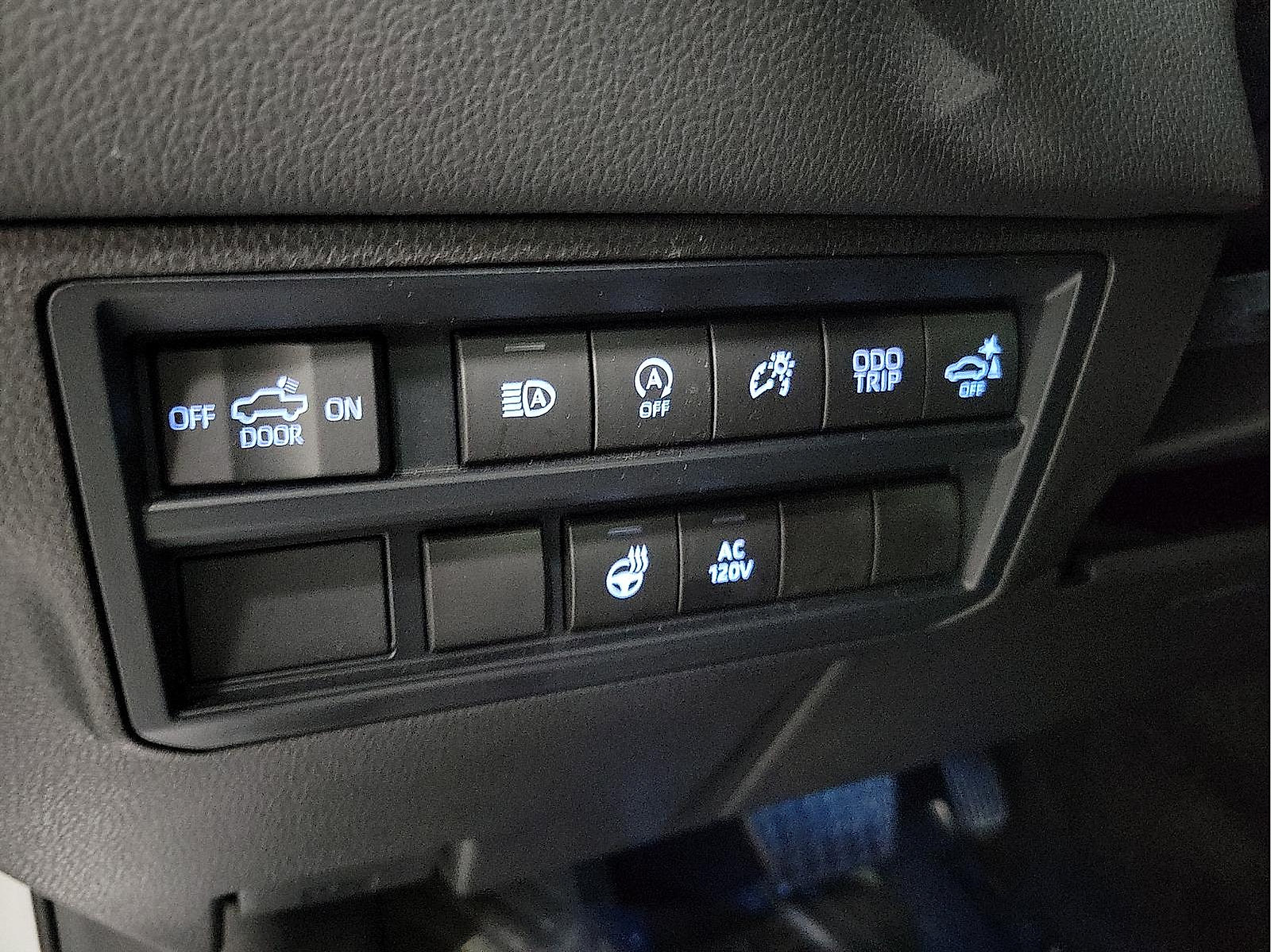 Used 2024 Toyota Tundra Limited AWD/4WD image 12