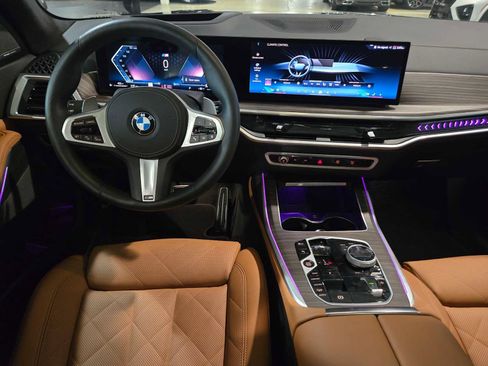 Used 2026 BMW X7 xDrive40i w/ M Sport Package AWD/4WD image 21