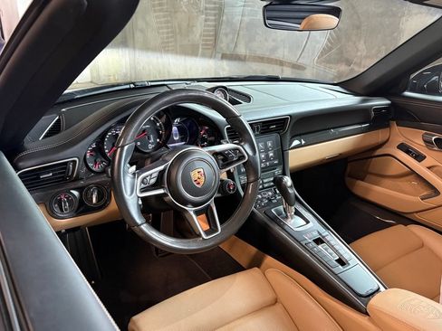 Used 2017 Porsche 911 Turbo AWD/4WD image 4
