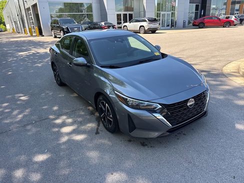 Used 2024 Nissan Sentra SV FWD image 7
