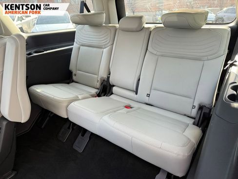 Used 2025 Ford Expedition Max Platinum w/ Platinum Ultimate Package image 39