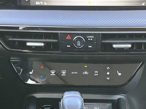Certified 2025 Nissan Kicks SR w/ SR Premium Package FWD image 4