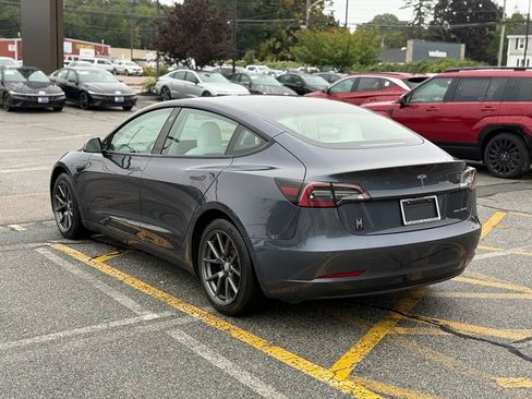 Used 2022 Tesla Model 3 Long Range AWD/4WD image 3