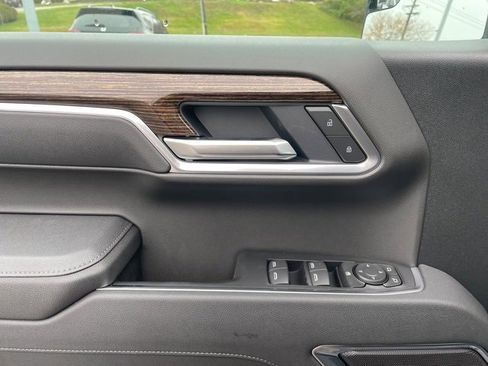 New 2026 GMC Sierra 1500 Elevation image 12