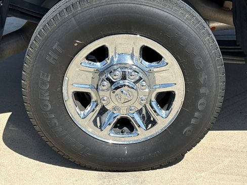 Used 2024 RAM 3500 Tradesman w/ Chrome Appearance Group AWD/4WD image 10