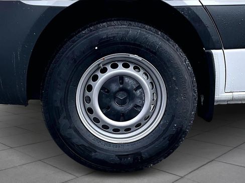 New 2026 Mercedes-Benz Sprinter 2500 image 17