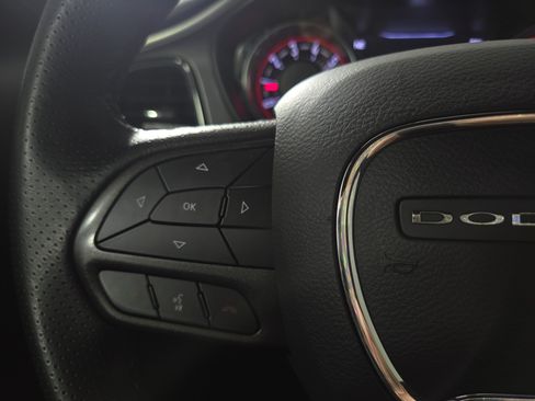 Used 2022 Dodge Challenger R/T RWD image 15