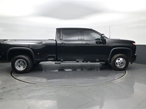 Used 2022 Chevrolet Silverado 3500 High Country image 4