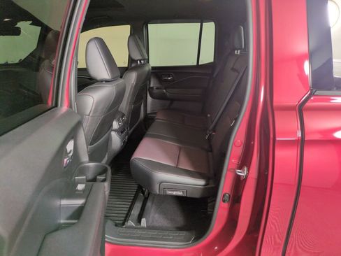 Certified 2025 Honda Ridgeline Black Edition image 29