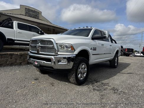 Used 2017 RAM 2500 Laramie AWD/4WD image 2