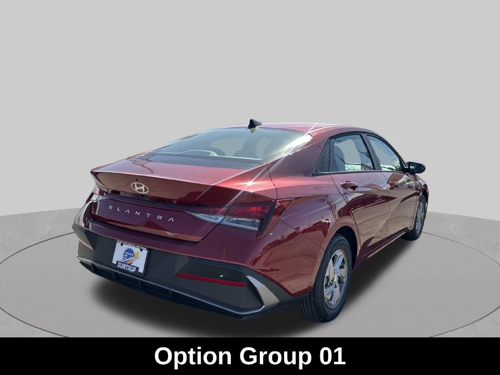 Used 2026 Hyundai Elantra SE FWD image 6