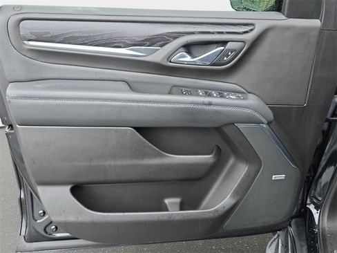 Used 2021 GMC Yukon Denali image 32