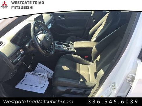 Used 2023 Honda Civic Sport image 8