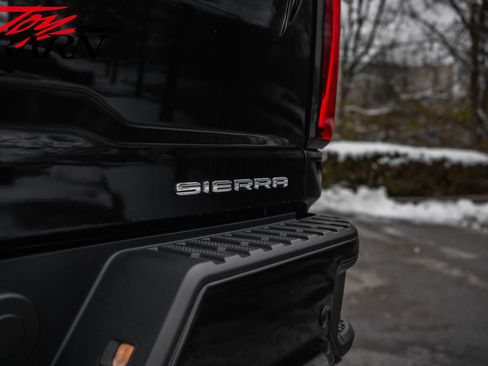 Used 2024 GMC Sierra 2500 Denali Ultimate image 15