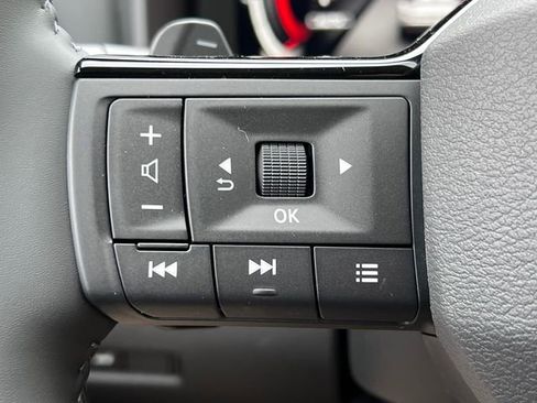 New 2026 Nissan Rogue Platinum AWD/4WD image 17