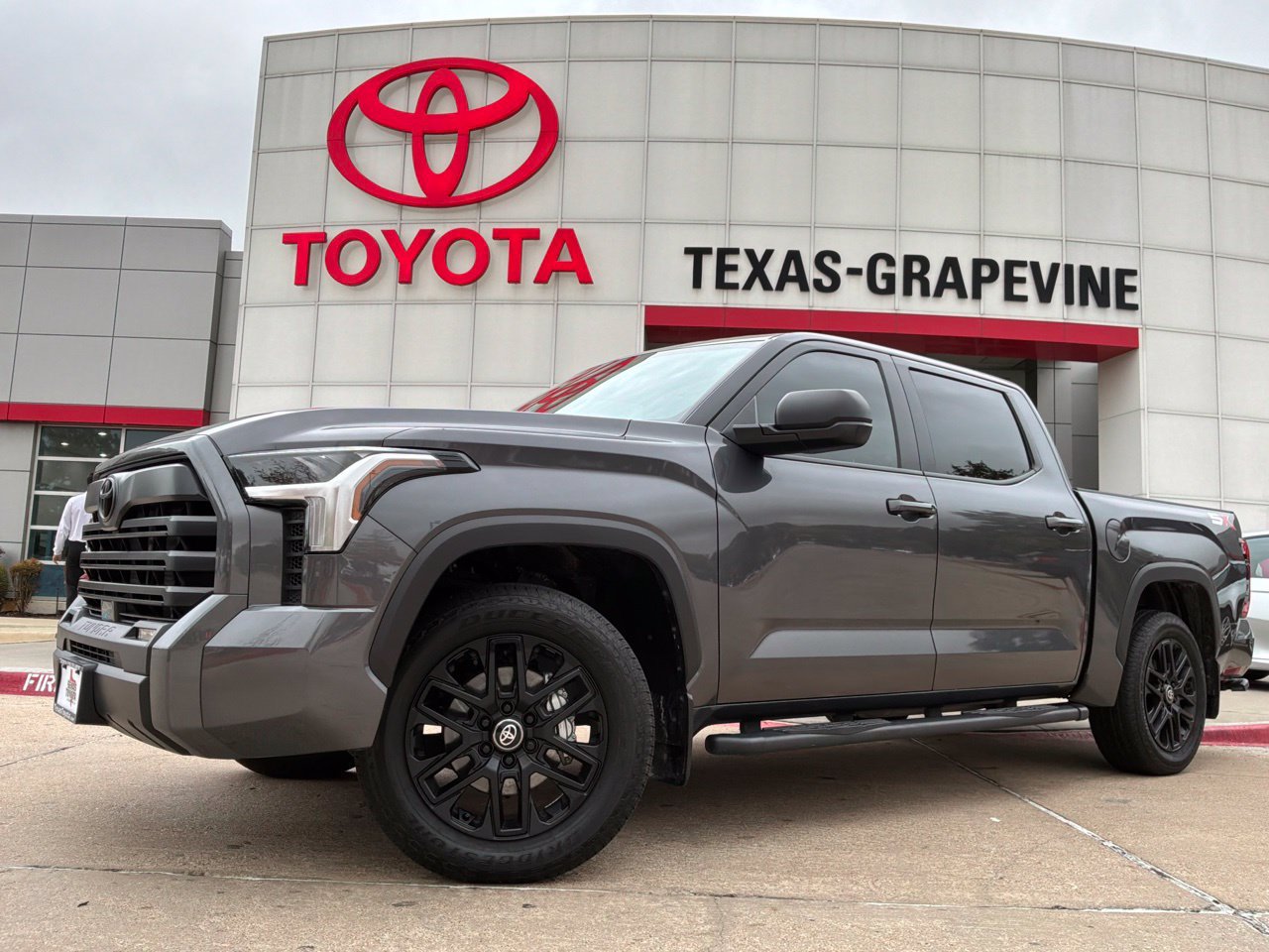 Used 2026 Toyota Tundra SR5 w/ SX Package RWD image 2