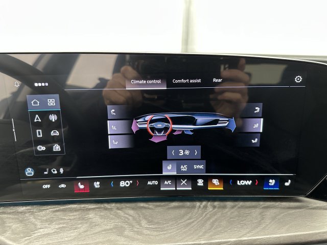 Used 2025 Audi Q5 Premium Plus w/ Premium Plus AWD/4WD image 19