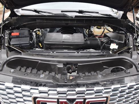 Used 2023 GMC Yukon Denali w/ LPO, Floor Liner Package image 42