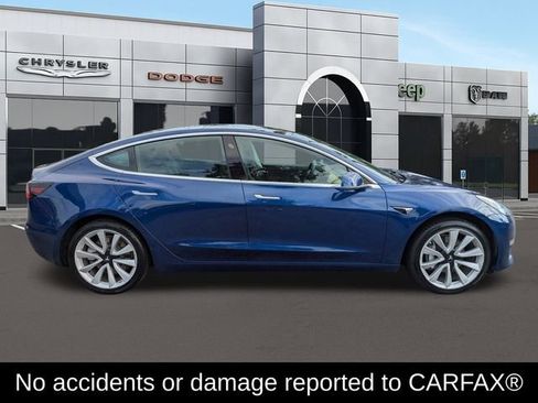 Used 2020 Tesla Model 3 Standard Range Plus image 2