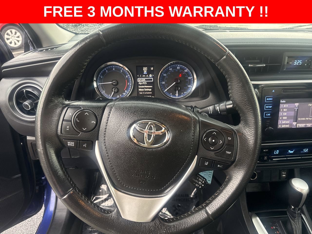 Used 2018 Toyota Corolla SE FWD image 15