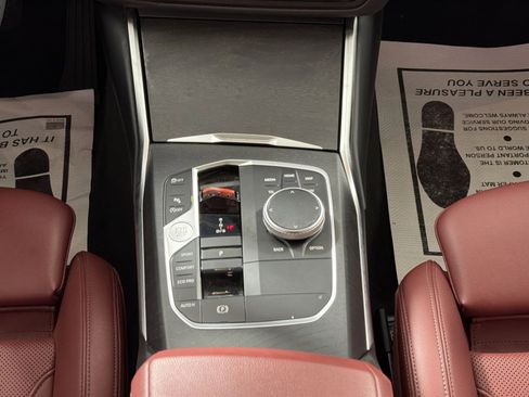 Used 2023 BMW 330i xDrive Sedan w/ Premium Package image 22