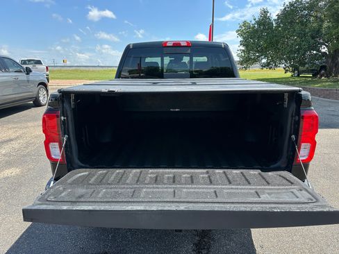 Used 2016 Chevrolet Silverado 1500 LTZ Z71 w/ LTZ Plus Package AWD/4WD image 12