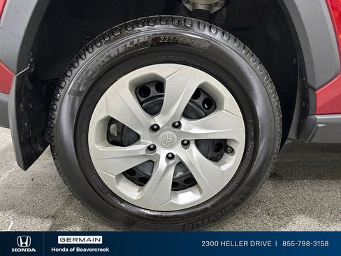 Used 2019 Toyota RAV4 LE w/ All Weather Liner Package AWD/4WD image 10