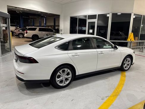 Used 2024 Honda Accord LX image 9