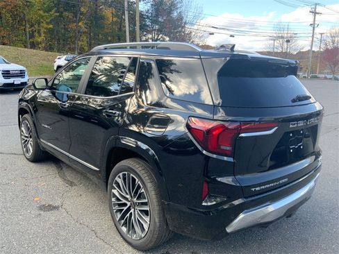 New 2026 GMC Terrain Denali w/ LPO, Floor Liner Package image 36